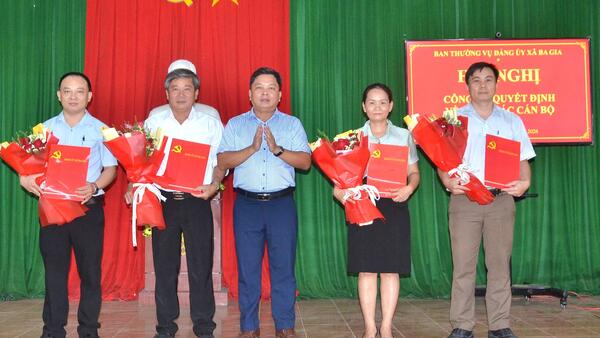 Ban Thường vụ Đảng ủy xã Ba Gia tổ chức Hội nghị công bố các quyết định về công tác cán bộ